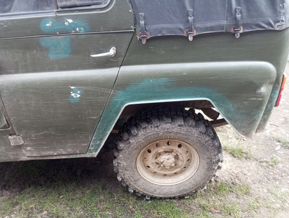 Продам  УАЗ 469 на хорошій резині