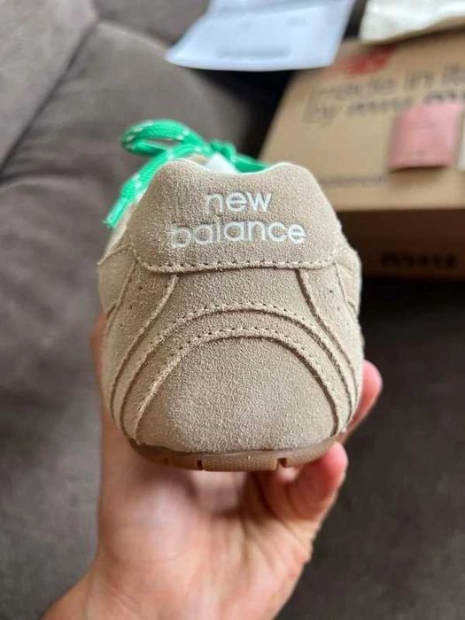 NewBalance_x_MIUMIU_Beżowy_Gum_Rozmiar 38