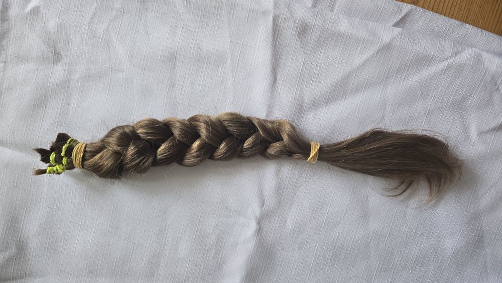 Włosy dziewicze 82 gr ok 40 cm