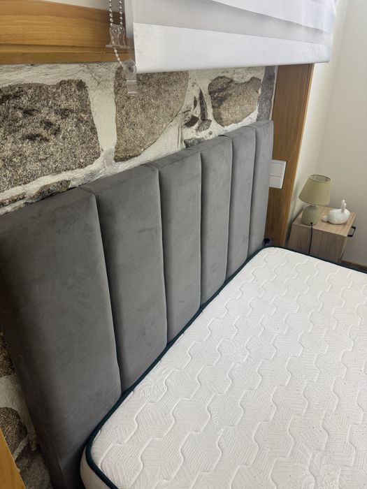 Cama de casal com colchao
