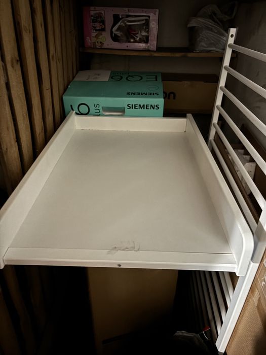 Łóżeczko dzieciece z przewijakiem + gratisy pilnie sprzedam