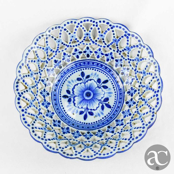 Taça / Fruteiro vazado em faiança Cavaco