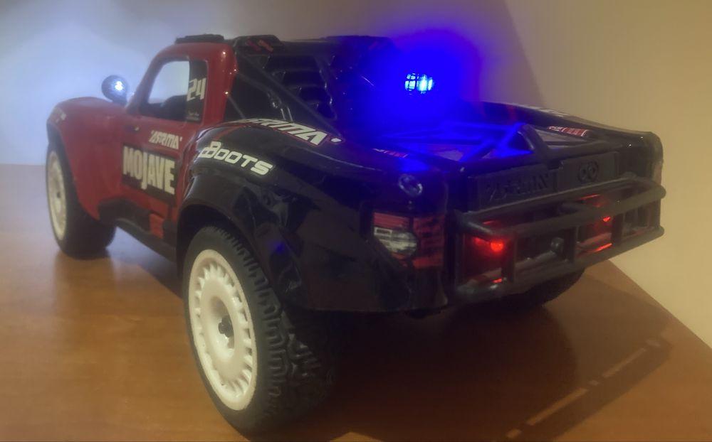 Rc Arrma Mojve grom brusless 4x4