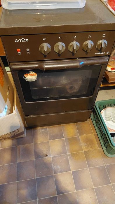 Kuchnia elektryczna Amica 4 palnikowa