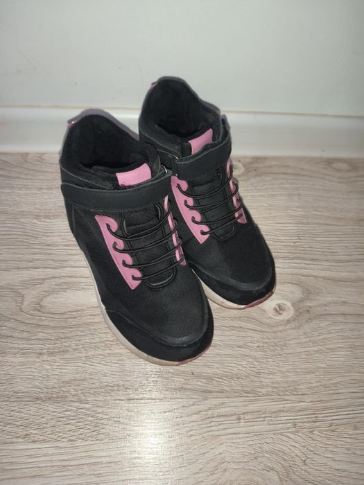 Buty zimowe, botki, śniegowce, kozaki dziewczęce 35