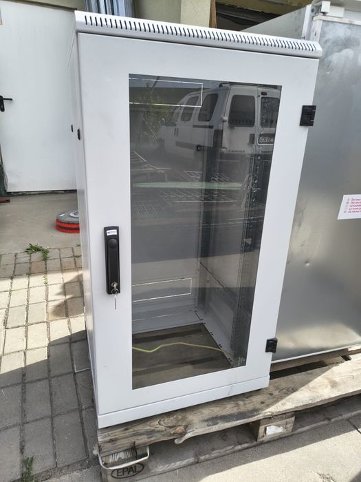 Szafa rack 22u używana