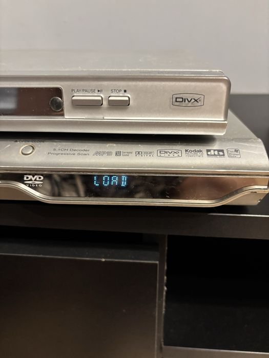 Dvd OlgDV8761V oraz PhilipsDVP 30 40 pilot brak