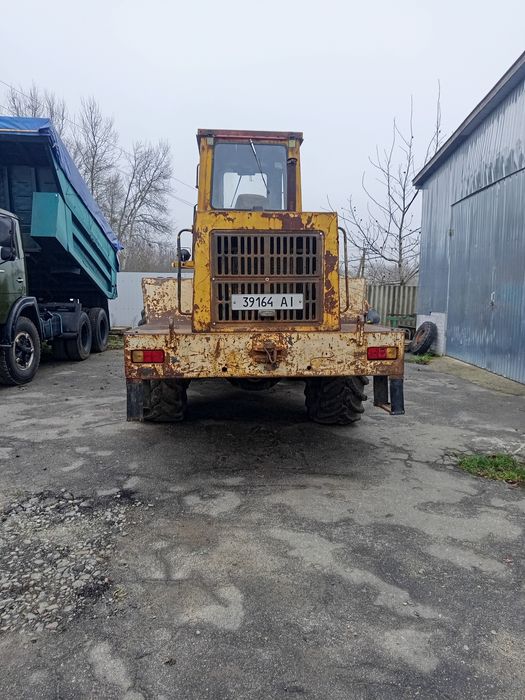 Продам фронтальний погрущик амкадор