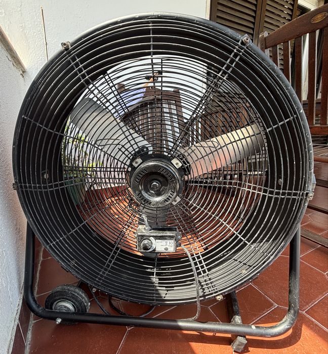 Ventoinha Industrial 60 cm Equation 200W – 3 velocidades