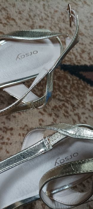 Złote szpilki Orsay rozmiar 40