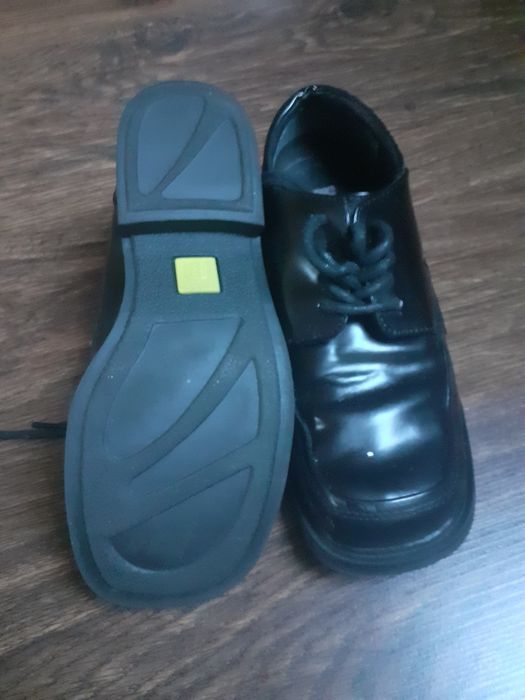 Buty dla chłopca wizytowe roz 32 stan bdb