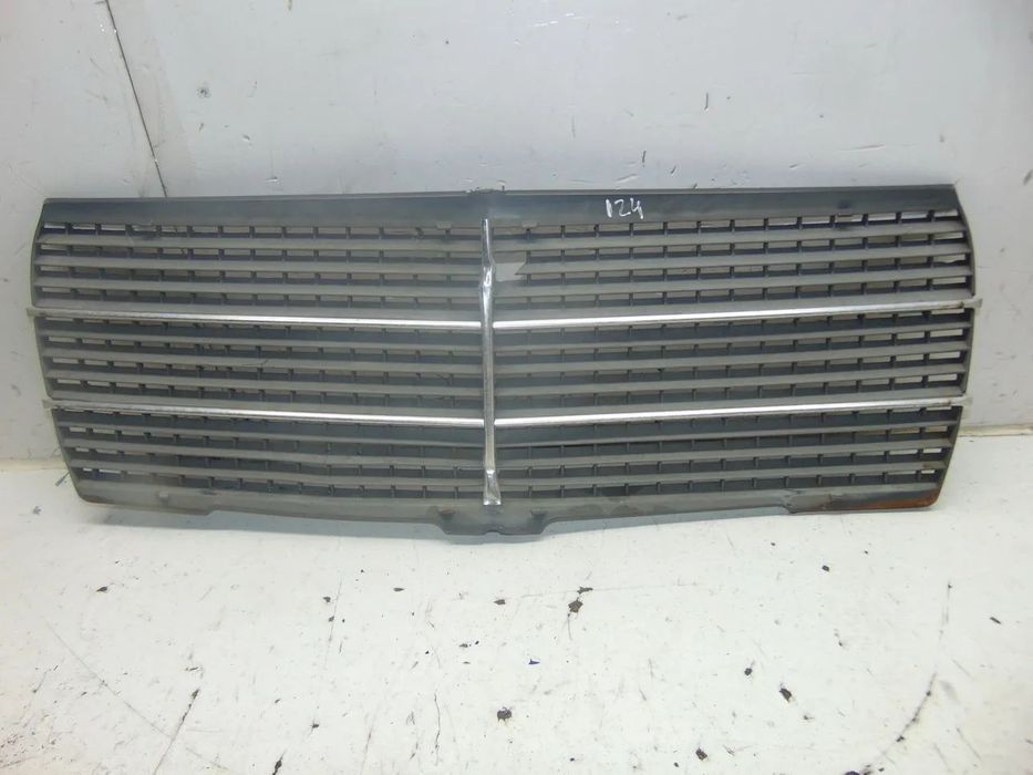 Mercedes W124 Grelha interior " nova de stock antigo