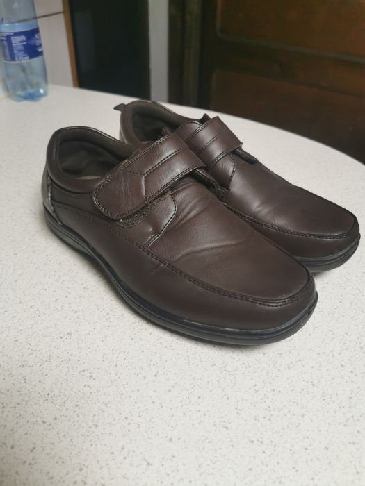 Brązowe buty męskie