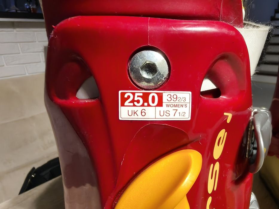 Buty narciarskie SALOMON damskie rozmiar 39 i 2/3