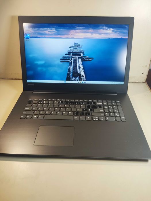 Lenovo Ideapad 330 17"