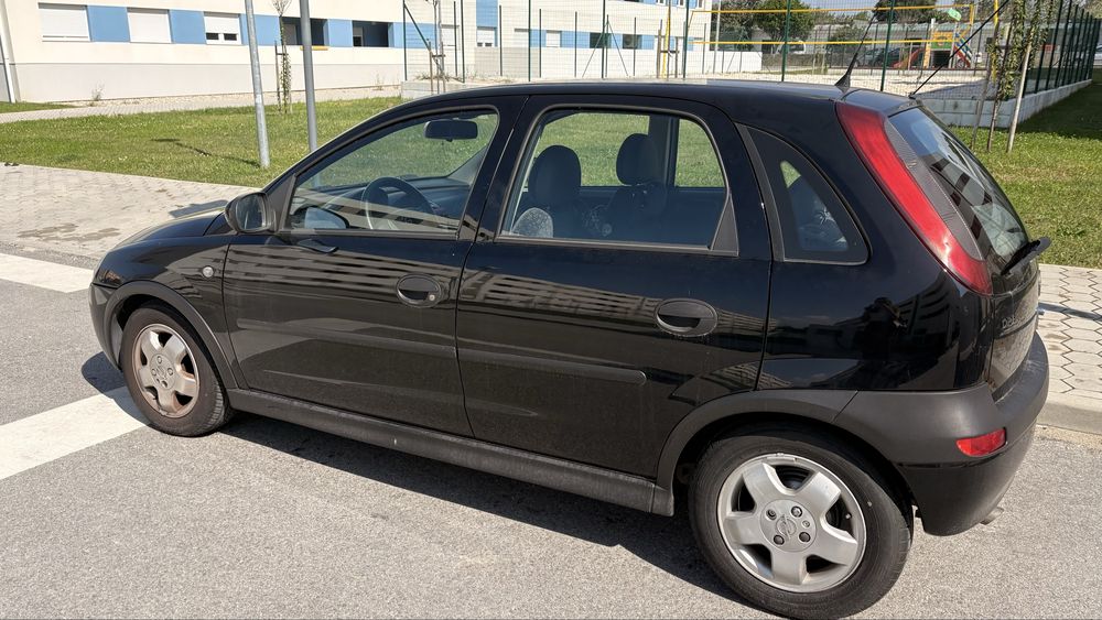 Opel Corsa 1.2 16V Elegance — photo 4