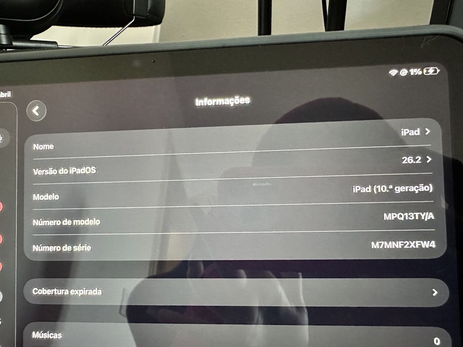 Apple iPad 10.ª Geração 64GB (2022) Wi-Fi Azul + Capa com Teclado e Caixa