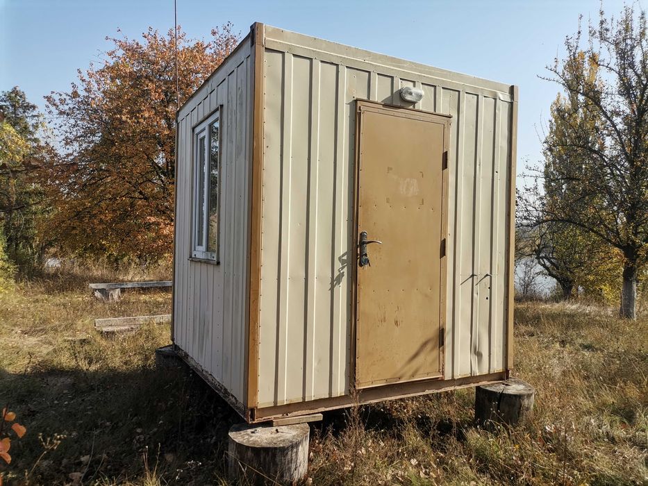 Жилой вагончик- (2.4х 2.4м.)