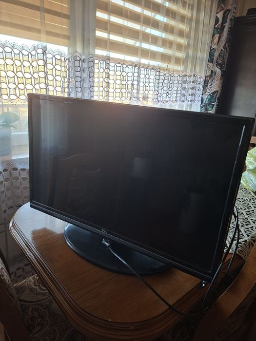 Telewizor Tcl 32 cale sprawny