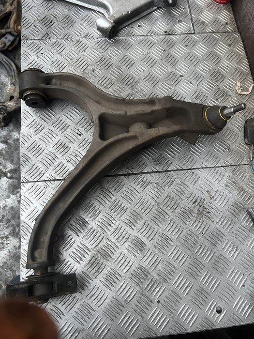 Рычаг передний Jeep Grand Cherokee wk год 07 чероки гранд