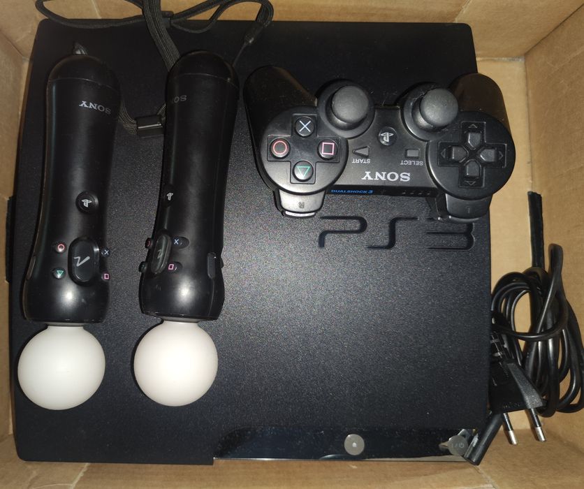 CECH-2504B PS3 play station 3 HHD 320gb 2 kontrolery move  fifa 2013 pad