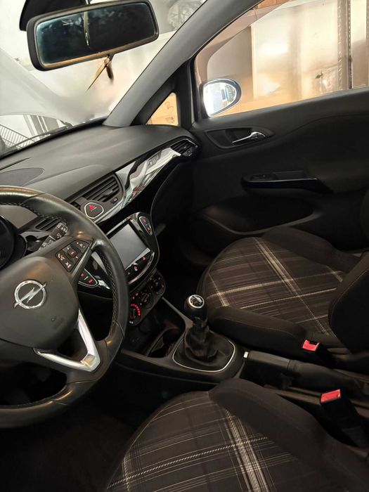 Opel corsa E - em bom estado - 1000cc