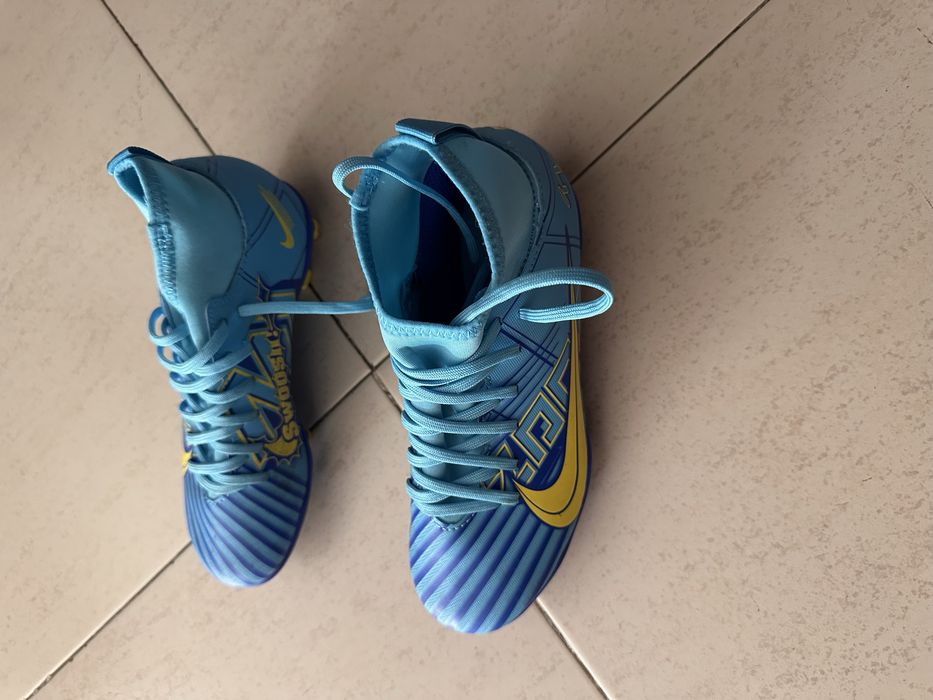 Chuteiras nike novas