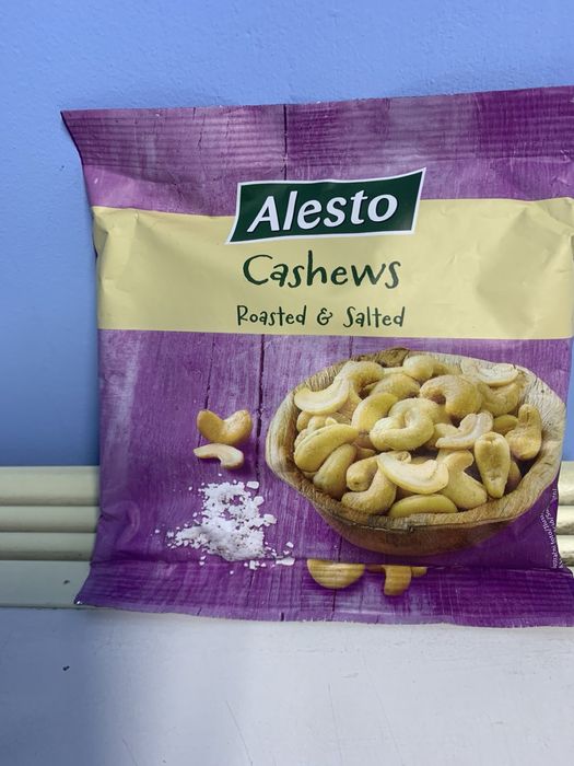 Фісташки, Арахіс, Миндаль з різними смаками та безліч інших товарів