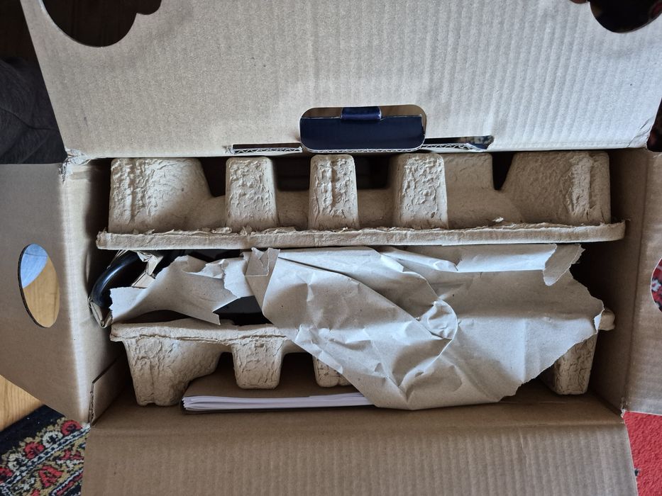 ріжкова кавоварка De'Longhi Dedica Style, яка призначена для приготува