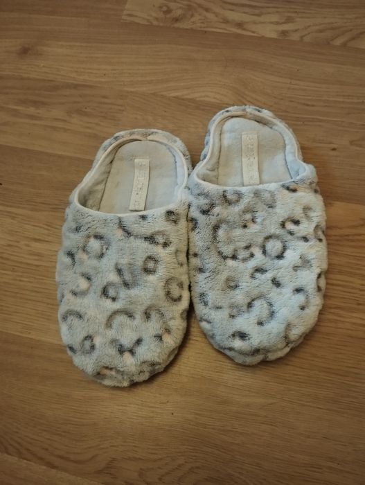 Cieplutkie kapcie damskie