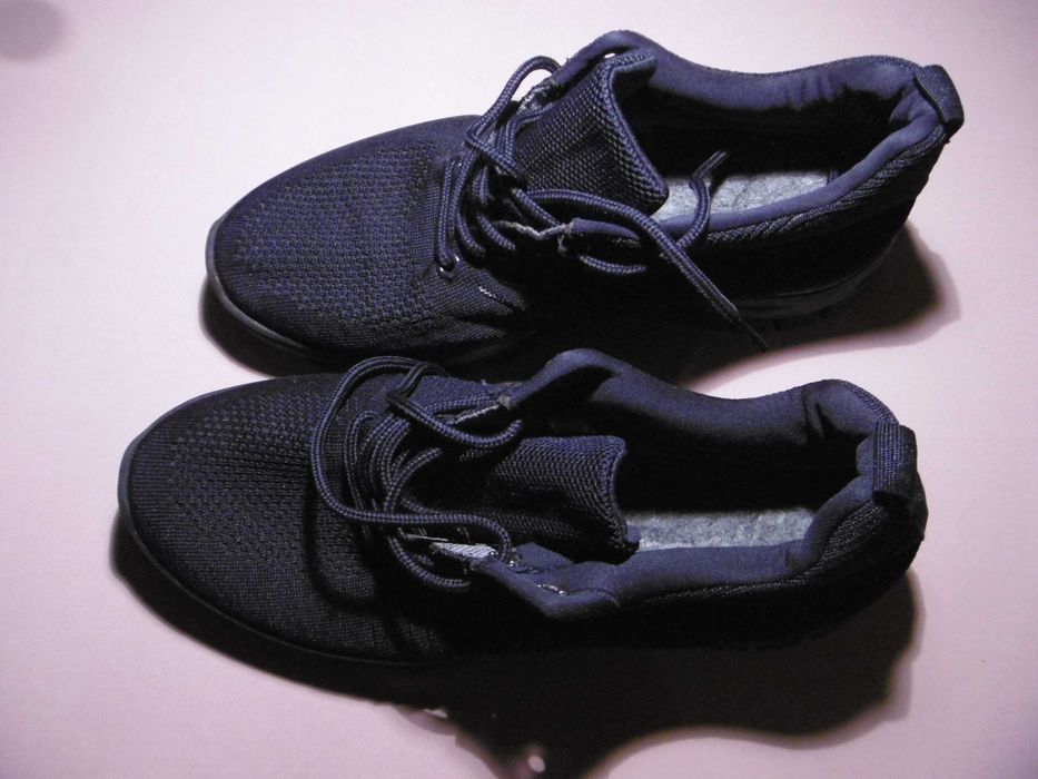 Buty sportowe typu adidas męskie, rozmiar 43 i 44