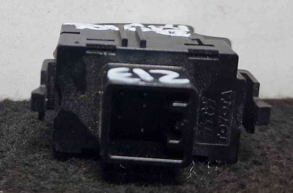 Comando / Botão / Interruptor Multifunções 8481002041 - TOYOTA COROLLA