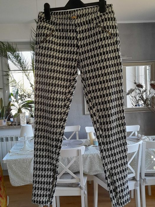 Spodnie cygaretki Zara r.M