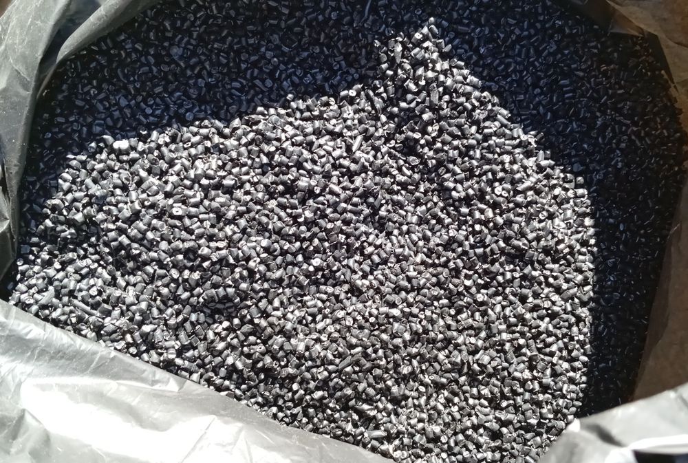 Продам полиамид ПА66(РА66), дробилку с пневмо прижимом 300.