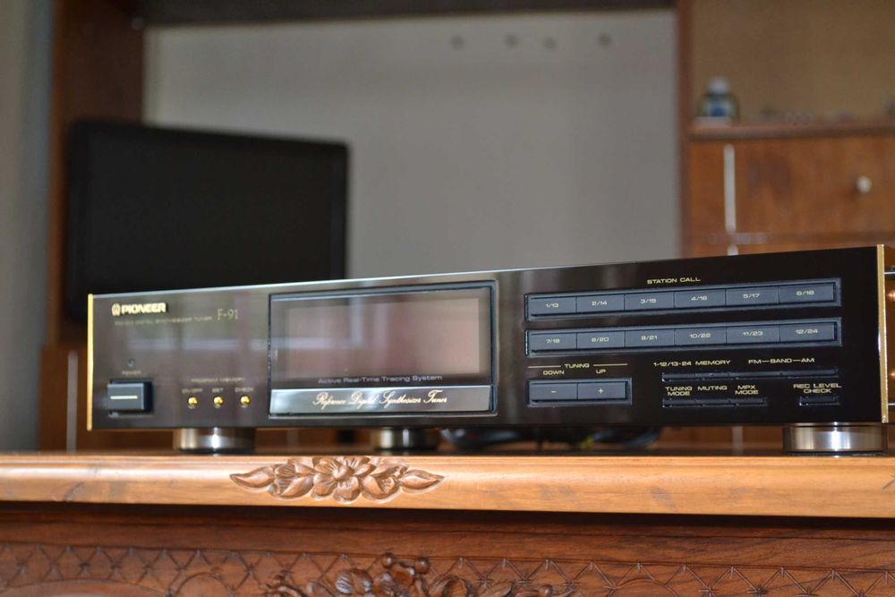 FM тюнер Pioneer F91 Опис!: 4 000 грн. - Радіоприймачі Дрогобич на Olx