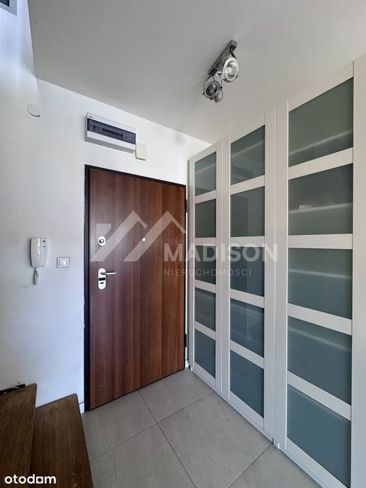 68m2 | dwupoziomowe | taras | od zaraz | 2012r.