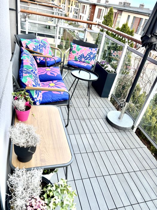 Kanapa i stolik tarasowy