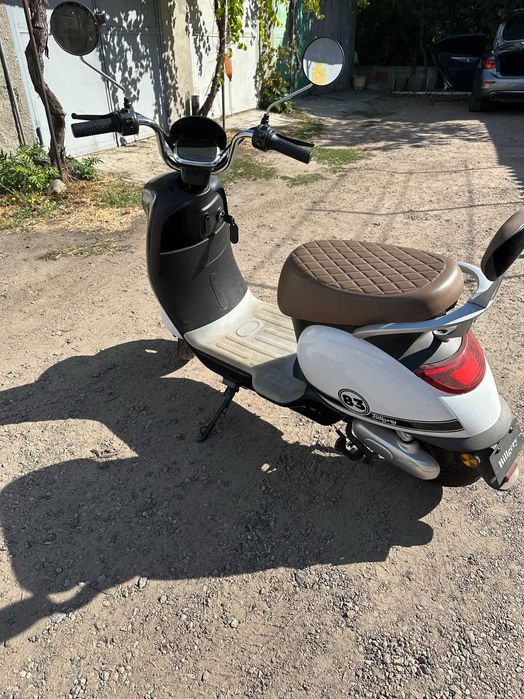 Електроскутер BILLGARY 83 600W/60V/20Ah