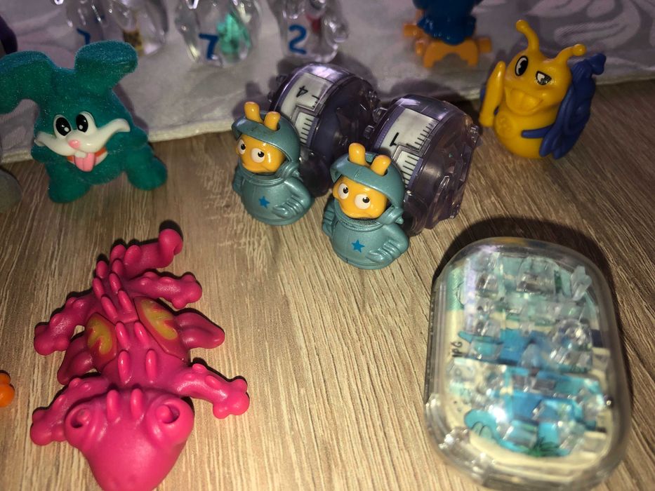 Zabawki Kinder różne