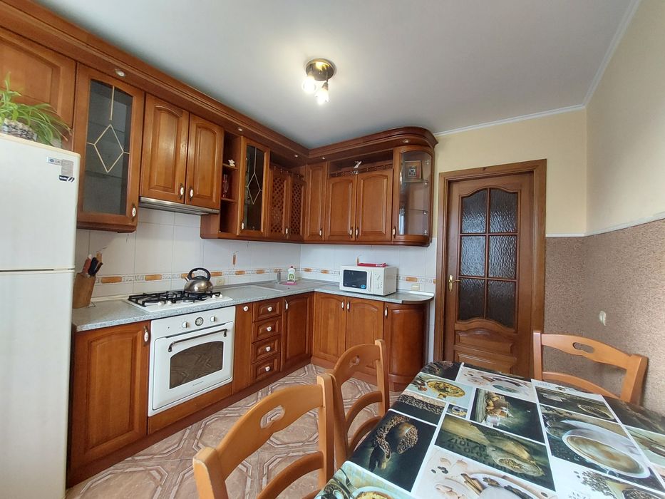 3кім Порт-Сіті для 6-8 чол