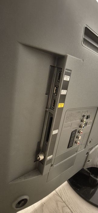 Telewizor samsung UE32F4000AW 32 cale jak Nowy