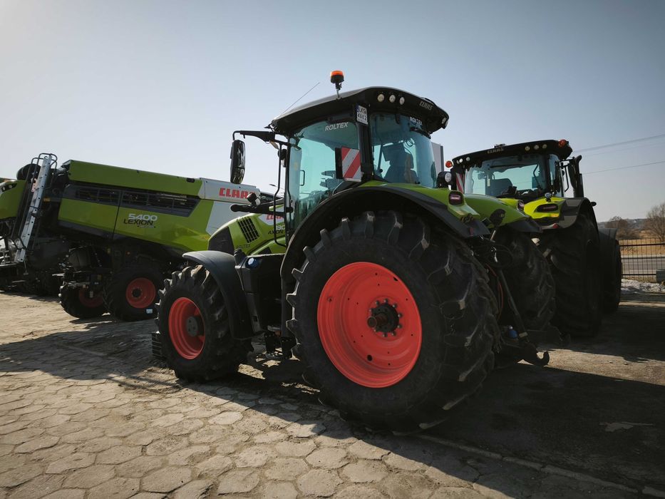 Ciągnik rolniczy Claas AXION 830 Cmatic