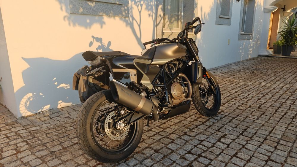 Husqvarna Svartpilen 701 Style