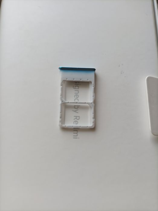 Tacka na karę SIM Xiaomi Mi 9T