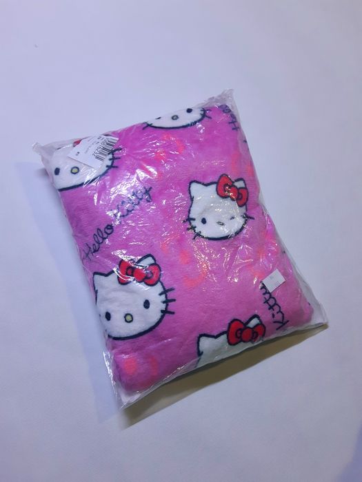 Nowe spodnie Hello Kitty pluszowe Must Have