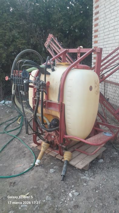 Opryskiwacz Hardi 600 litrów 12 m lance