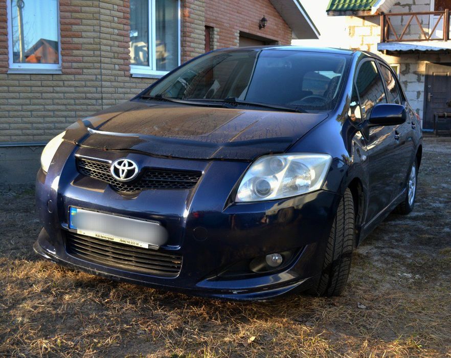 Продаж автомобіля Toyota auris 2008