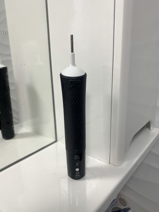 Електрична зубна щітка