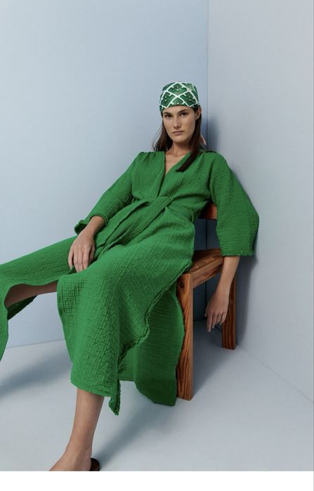 Poszukiwana sukienka Reserved - kimono muslin zywa zieleń - rozm L