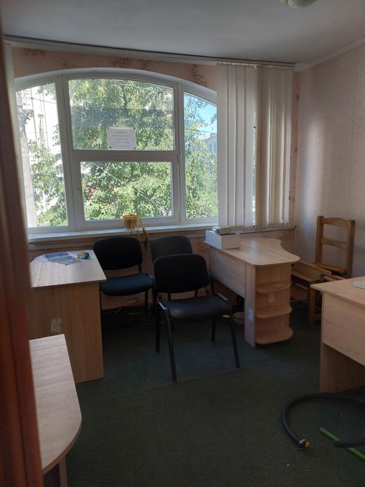 Здается в оренду кімната в центрі міста.